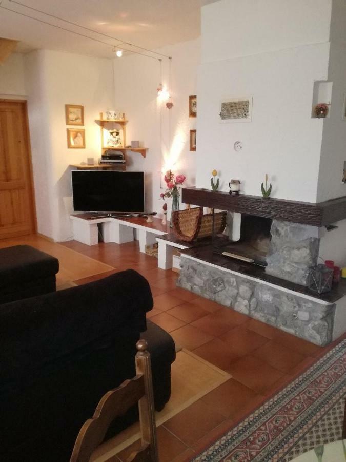 Apartmany Pod Hradem Holstejn Exterior photo