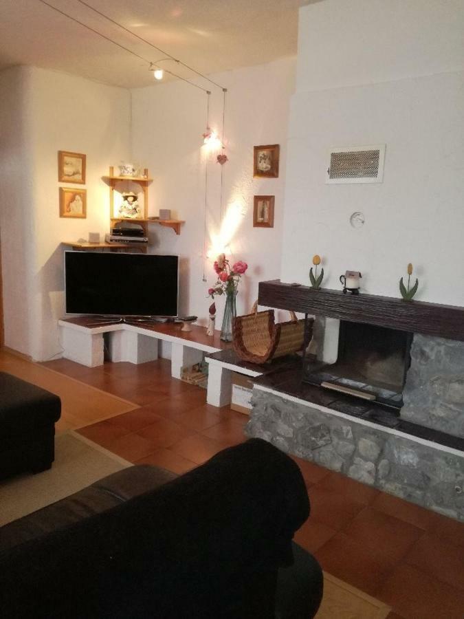 Apartmany Pod Hradem Holstejn Exterior photo