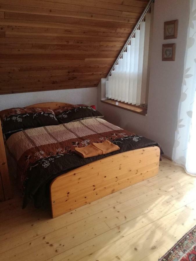 Apartmany Pod Hradem Holstejn Exterior photo